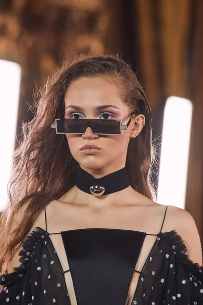 Look 233